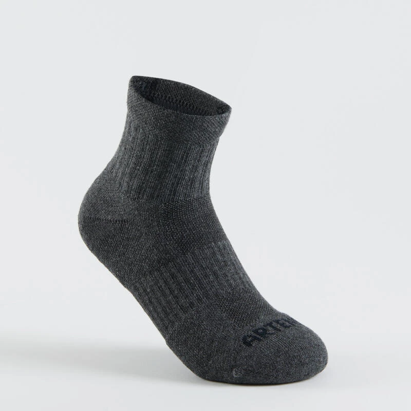 CHAUSSETTES DE SPORT ENFANT MI-HAUTES ARTENGO RS 500 NOIR GRIS LOT DE 3 3 CHAUSSETTES DE SPORT ENFANT MI-HAUTES ARTENGO RS 500 NOIR GRIS LOT DE 3 – Image 3