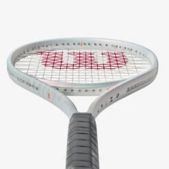 Raquette De Tennis Adulte - Wilson SHIFT 99 V1 300g Non Cordée -Arten Tennis Magasin raquette de tennis adulte wilson shift 99 v1 300g non cordee 3